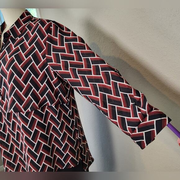 CATO Black and Red Print Overlap Front V-Neck Top - Plus Size 18/20W - Picture 8 of 10